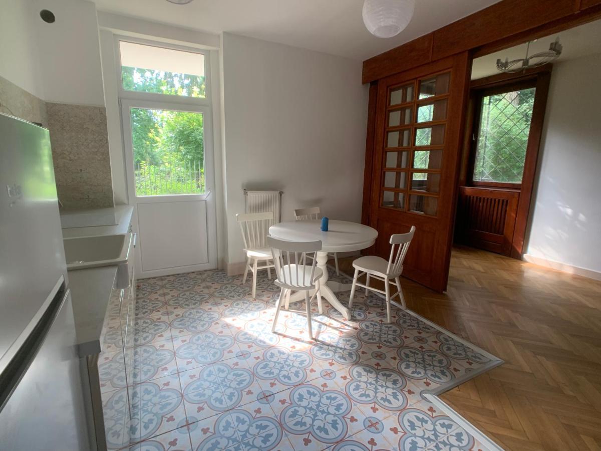 Cosy Apartman In Green Buda Budapest Exterior photo